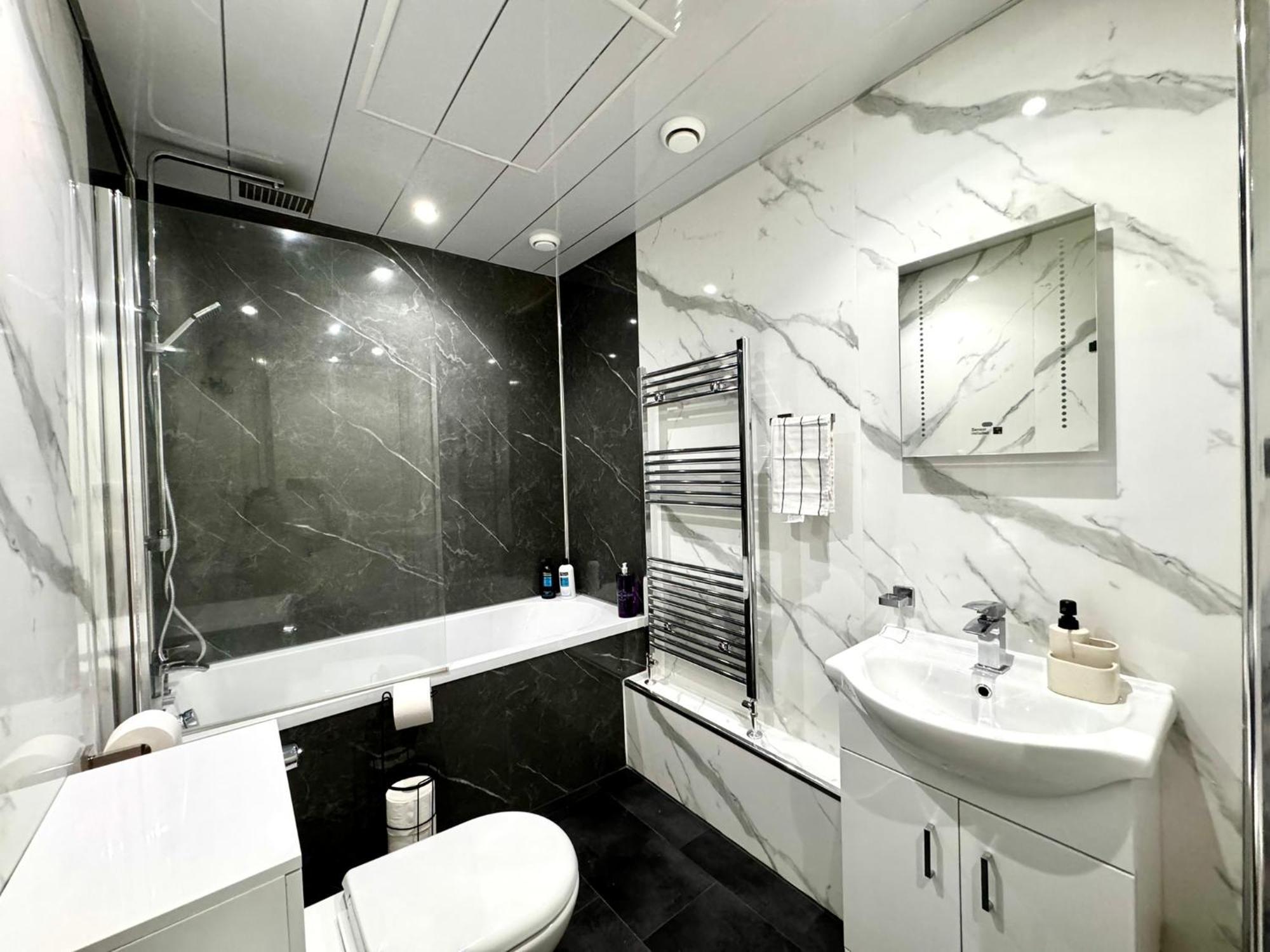 Georgian Luxury Apartment - Superfast Wifi - Parking Available Edinburgh Exterior photo