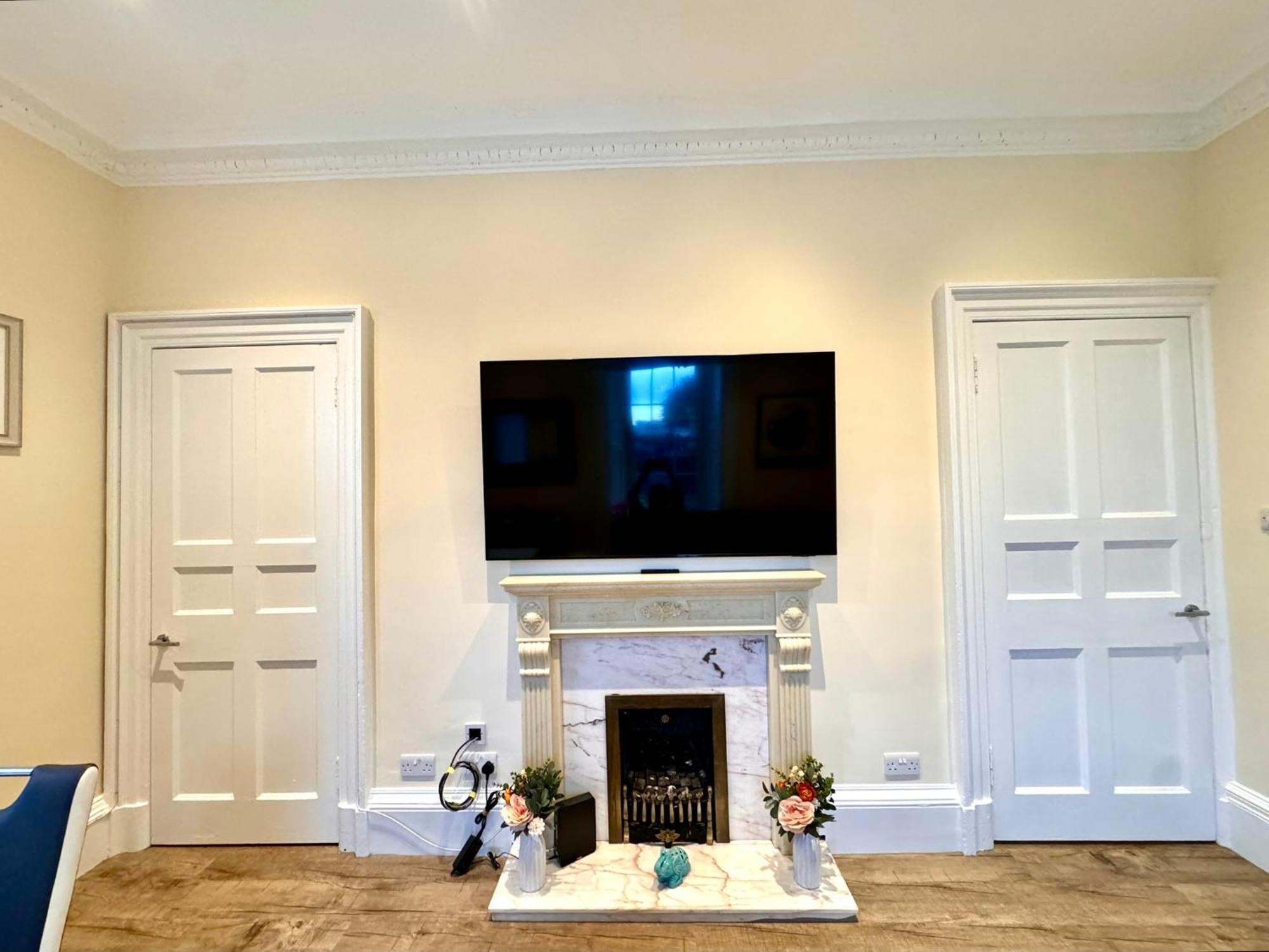 Georgian Luxury Apartment - Superfast Wifi - Parking Available Edinburgh Exterior photo